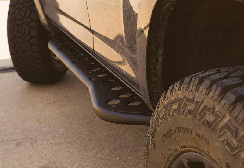 Cali Raised LED Cali Raised 03-09 Toyota 4Runner Step Ed Bolt On Rock Sliders - No Kick Out/BedLiner Filler Plate/R CR2737