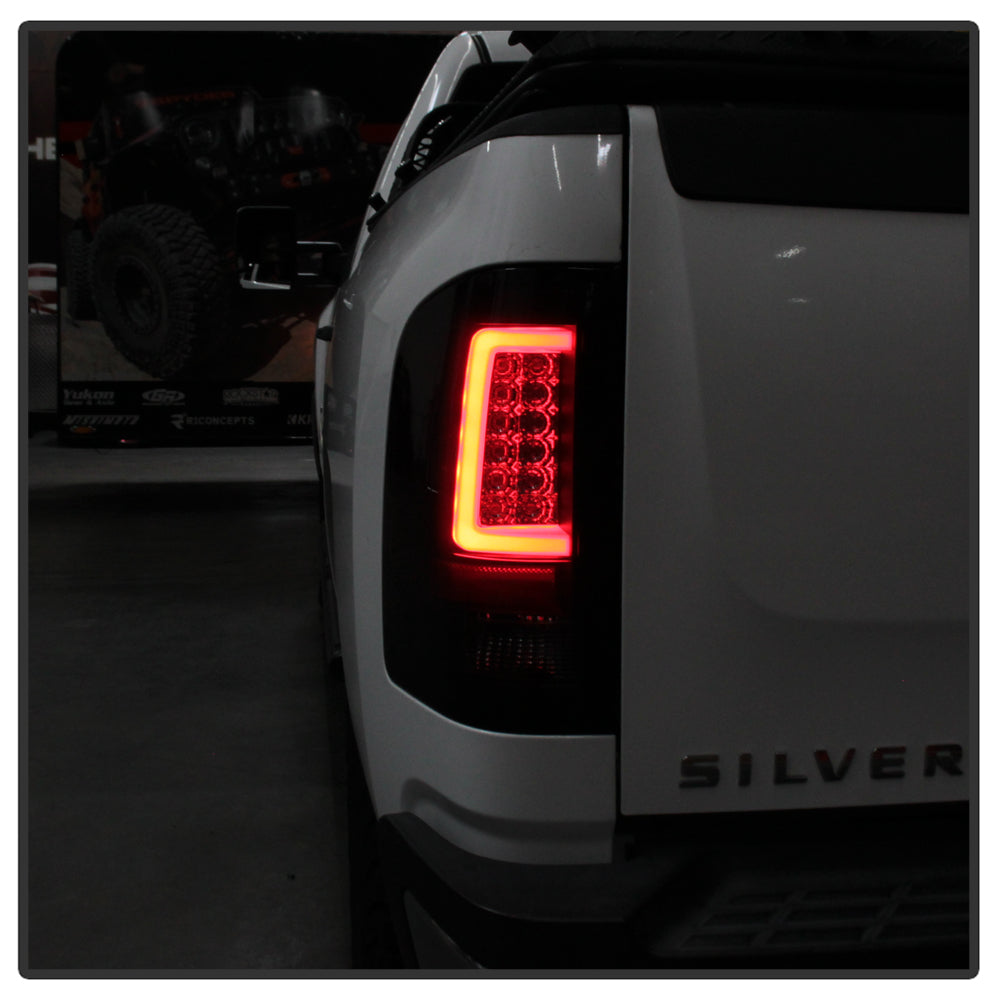 Spyder 07-13 Silverado (Will Not Work w/2010 921 Bulb)V3 Tail Lights Blk Smk ALT-YD-CS07V3-LBLED-BSM 5084095