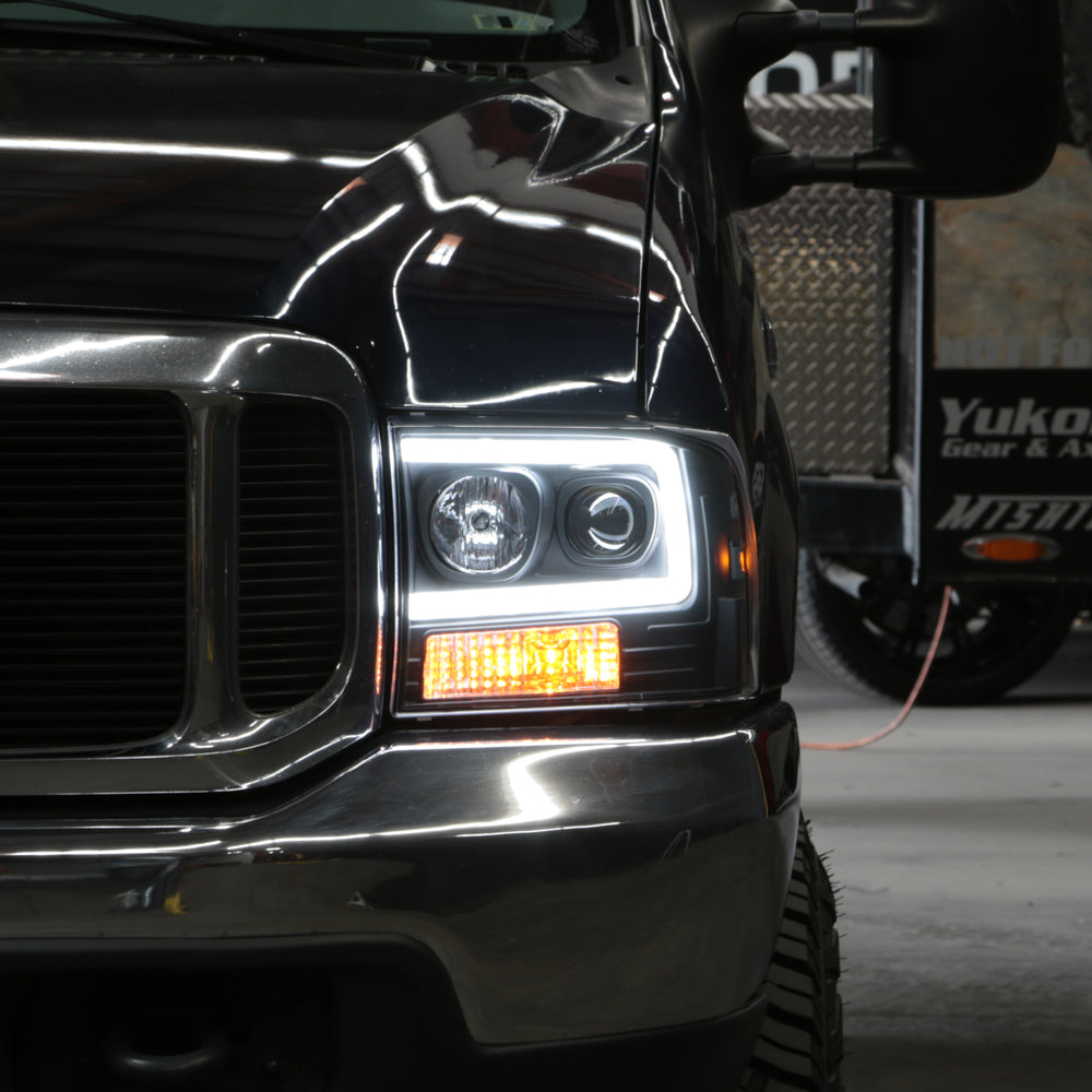 Spyder 99-04 Ford F250 Super Duty Projector Headlights - Light Bar - Black PRO-YD-FF25099V2-LB-BK 5084491