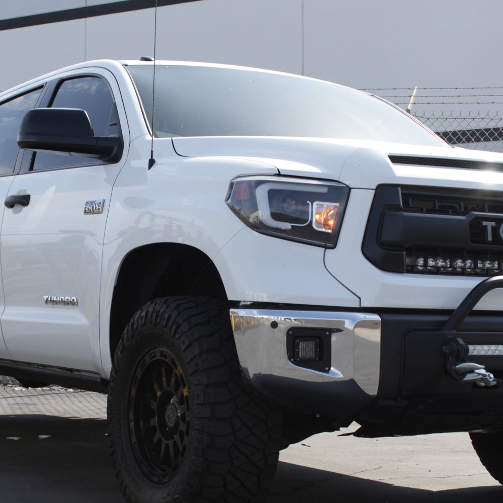 Spyder Toyota Tundra 2014-2016 Projector Headlights Light Bar DRL Black PRO-YD-TTU14-DRL-BK 5080158
