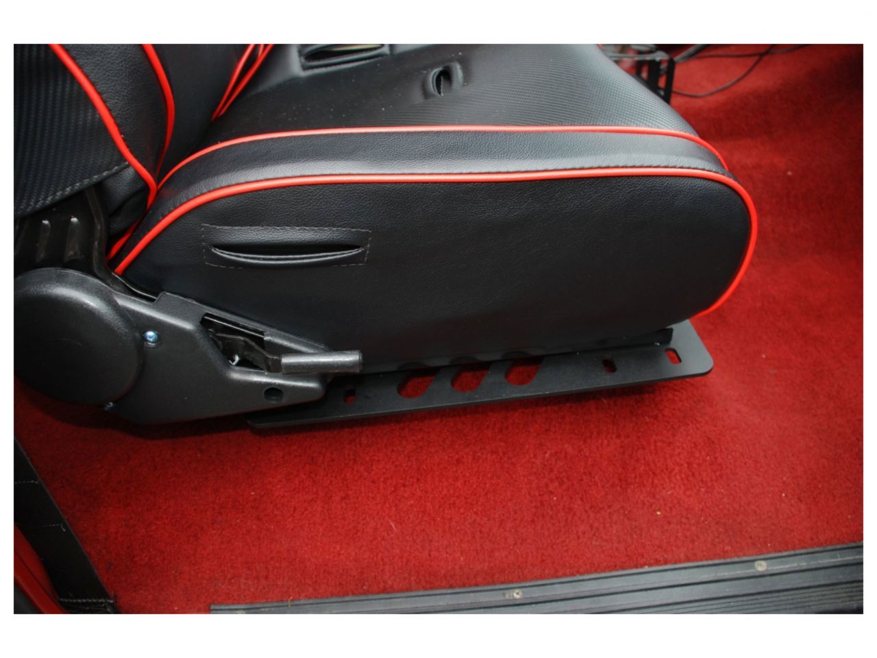 Planted Technology Seat Bracket, Ford Bronco (1987-1991) - Passenger *Discontinued