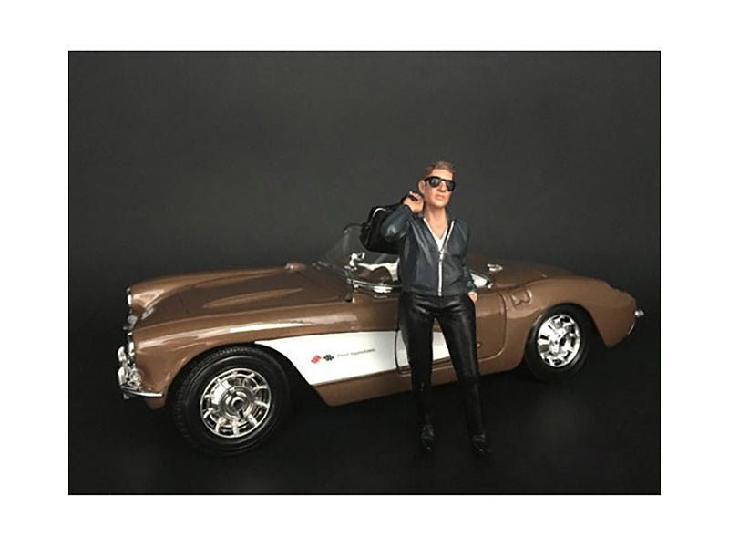 "Ladies Night" Tom (Bartender) Figurine for 1/18 Scale Models by American Diorama free shipping USA