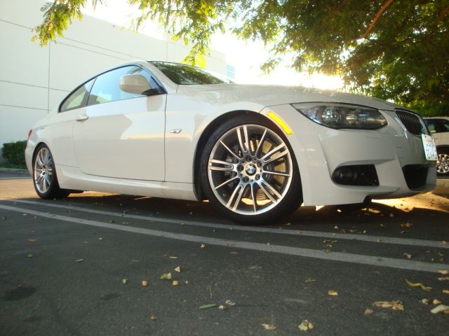 Megan Racing Lowering Springs Front for 2006-2013 BMW E92 Coupe SAE 9254 Cold Wound Steel 38.1mm MR-LS-E92