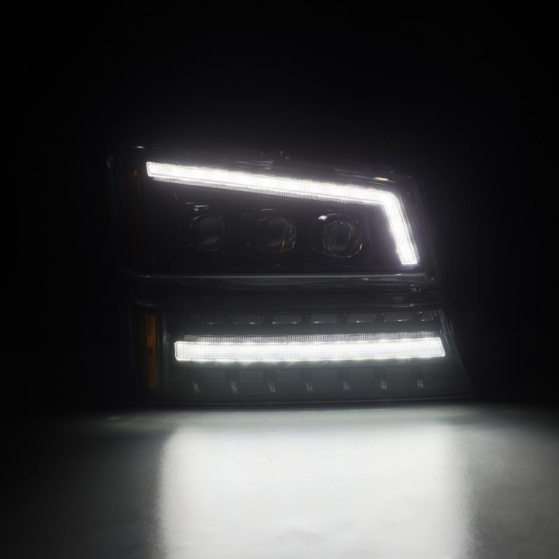 AlphaRex 03-06 Chevy Silverado 1500/2500HD/3500HD/Avalanche Alpha-Black NOVA LED Proj Headlights 880254 *Discontinued