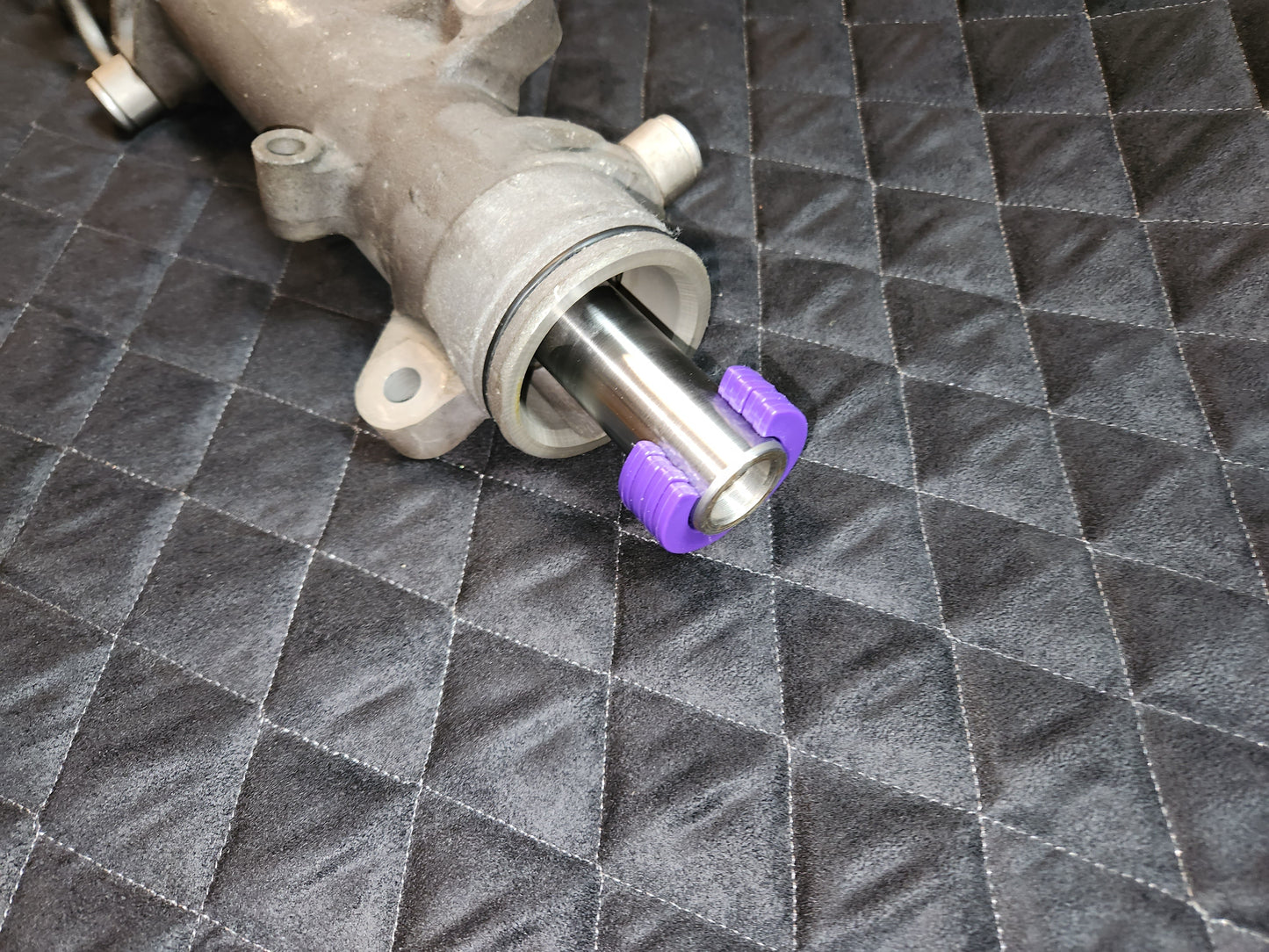 530i Steering Rack Stop Set (Lock Limiters)