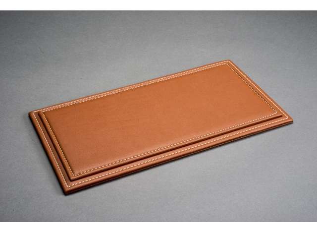 Atlantic Case Mulhouse Premium Acrylic Display Case w/ Light Brown Leather Base w/ White Stitching 1:18