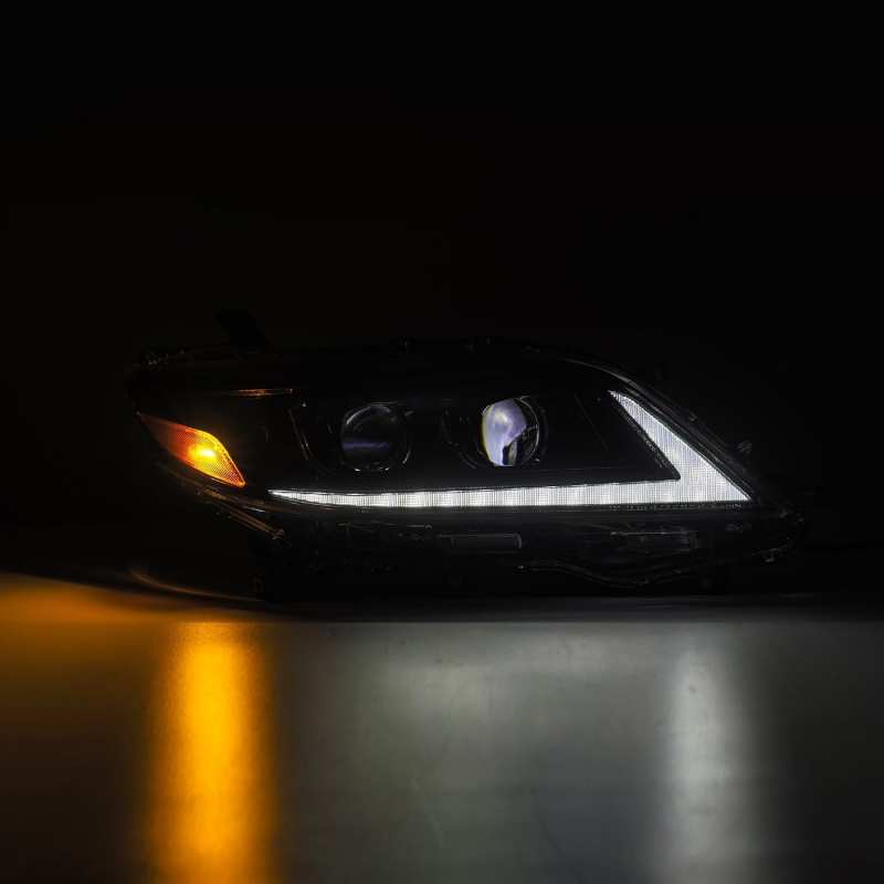 AlphaRex 11-21 Toyota Sienna LUXX LED Proj Headlights Plank Style Alpha Black w/Seq Signal/DRL 880765 *Discontinued
