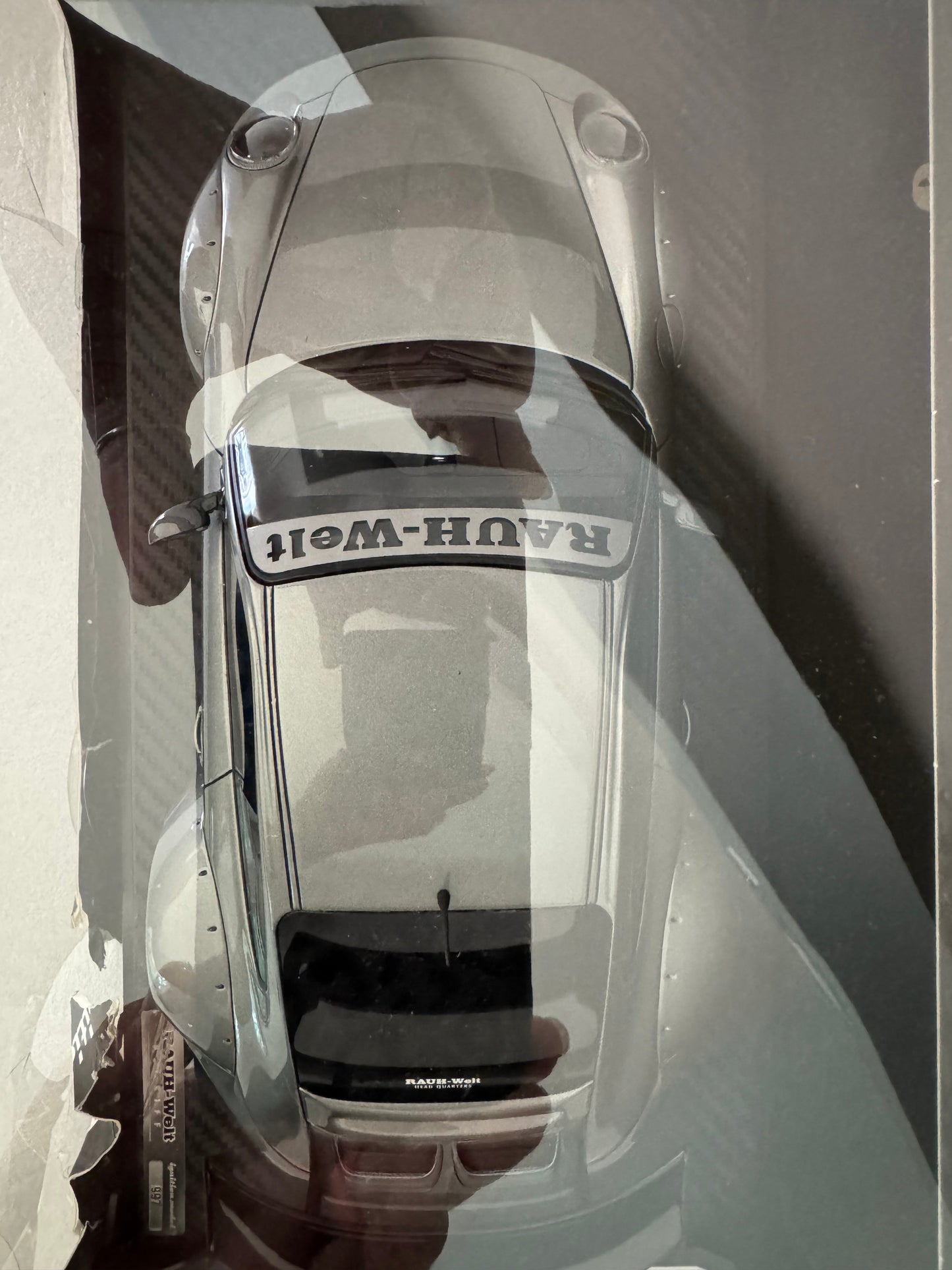 Ignition-Model Porsche 911 RWB 997 GT3 Gun Metallic Grey 1:18 *Damaged Box*