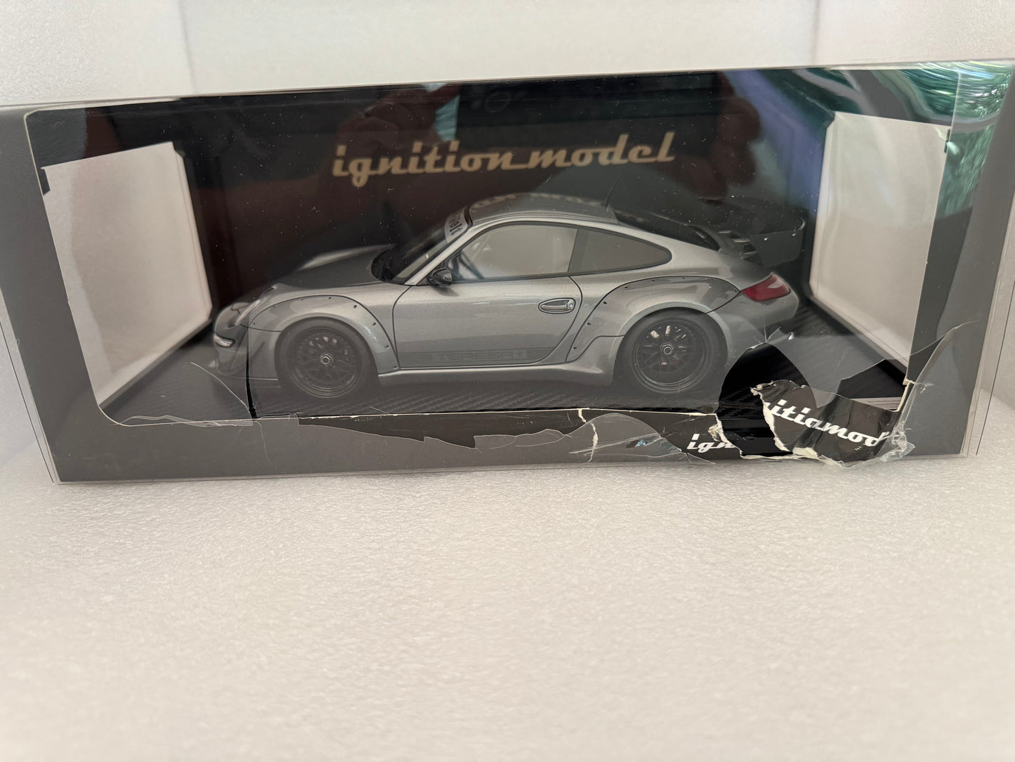 Ignition-Model Porsche 911 RWB 997 GT3 Gun Metallic Grey 1:18 *Damaged Box*