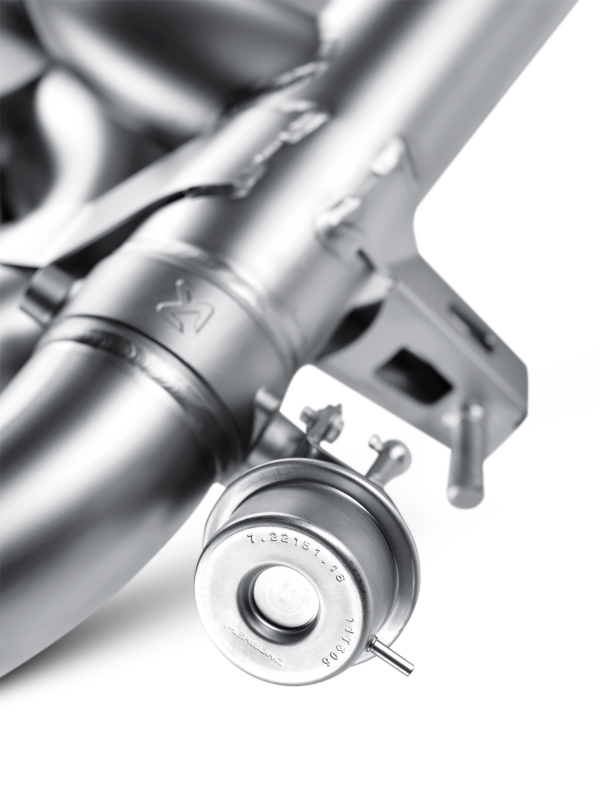 Akrapovic 10-14 AMG SLS Coupe/Roadster Evolution Line Cat Back (Titanium) w/ Carbon Tips S-MESLSAMG/1