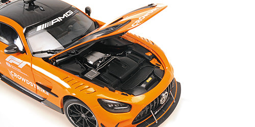 Minichamps Mercedes Benz AMG GT V8 Black Series Safety Car F1 Silverstone 2025 Orange 1:18
