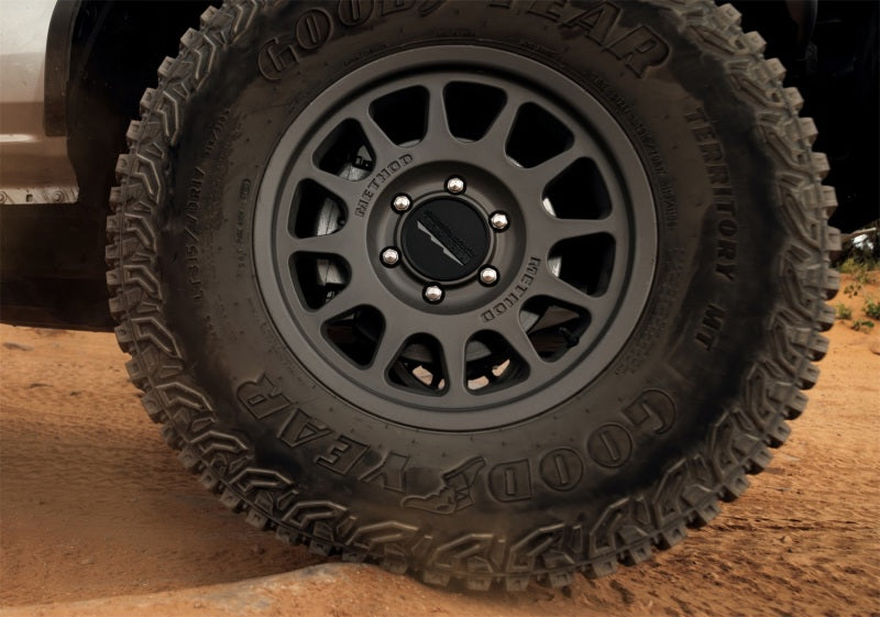 Ford Racing 21-23 Bronco (Excl Bronco Raptor) 17x8.5 Method Matte Gray Wheel Kit M-1007K-M1785G