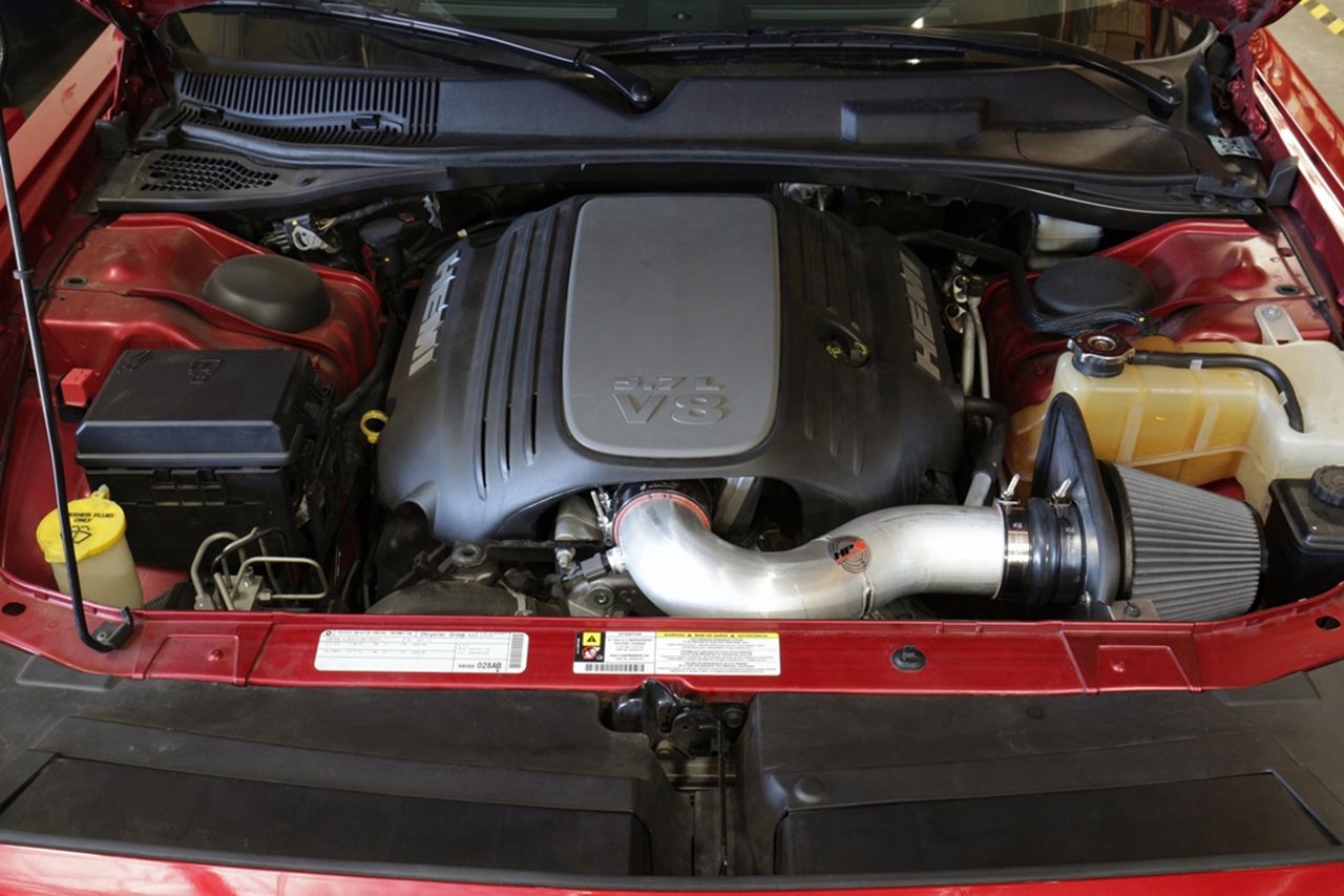 HPS Shortram Air Intake Kit 2005-2008 Dodge Magnum 5.7L V8, Includes Heat Shield, Red
