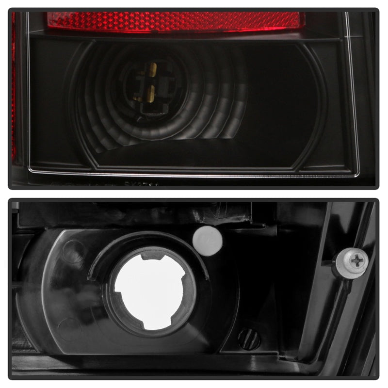 Spyder 07-10 Jeep Grand Cherokee Light Bar LED Tail Lights - Black ALT-YD-JGC07V2-LB-BK 5086655