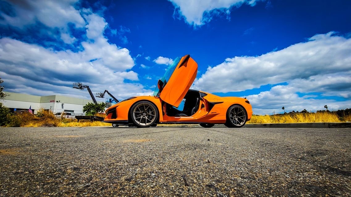 Vertical doors | Chevrolet Corvette C8 Z06 2023-2025  Lambo Door Conversion Kit