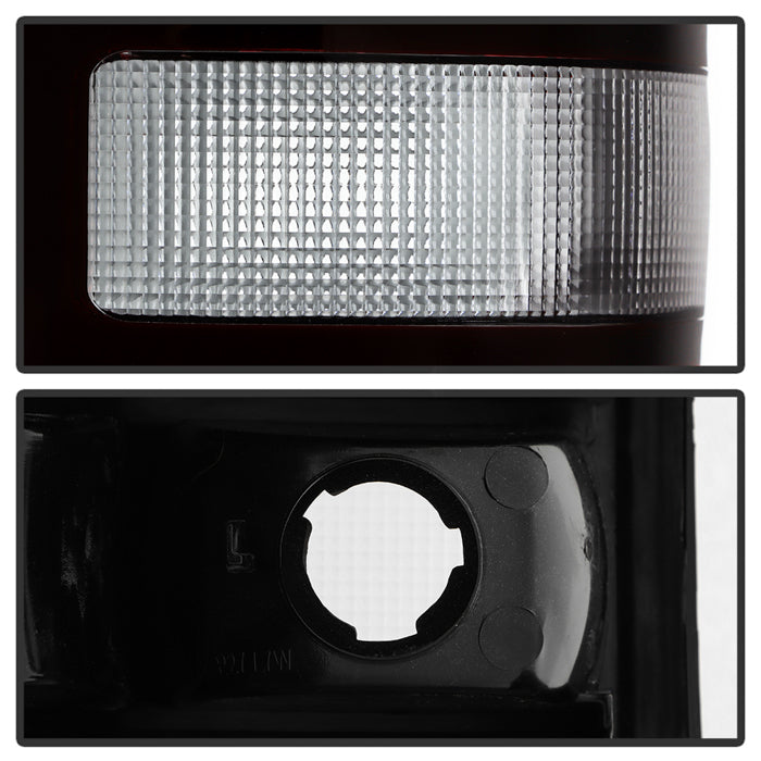 SPYDER Xtune Chevy Silverado 99-02 / GMC Sierra 99-03 OE Style Tail Lights OEM ALT-JH-CS99-OE-RAC 9027178