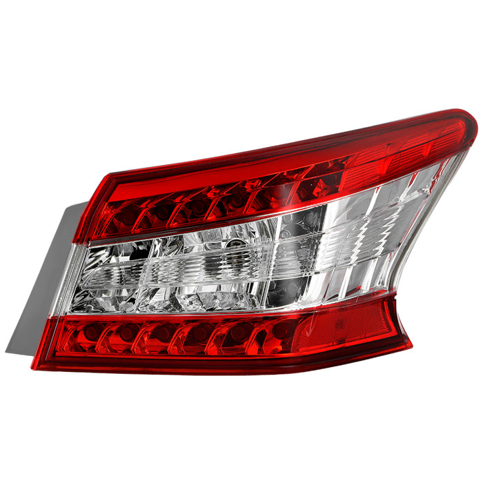 SPYDER xTune Nissan Sentra 2013-2015 OEM Passenger Side Outer Tail Light - Right 9055393
