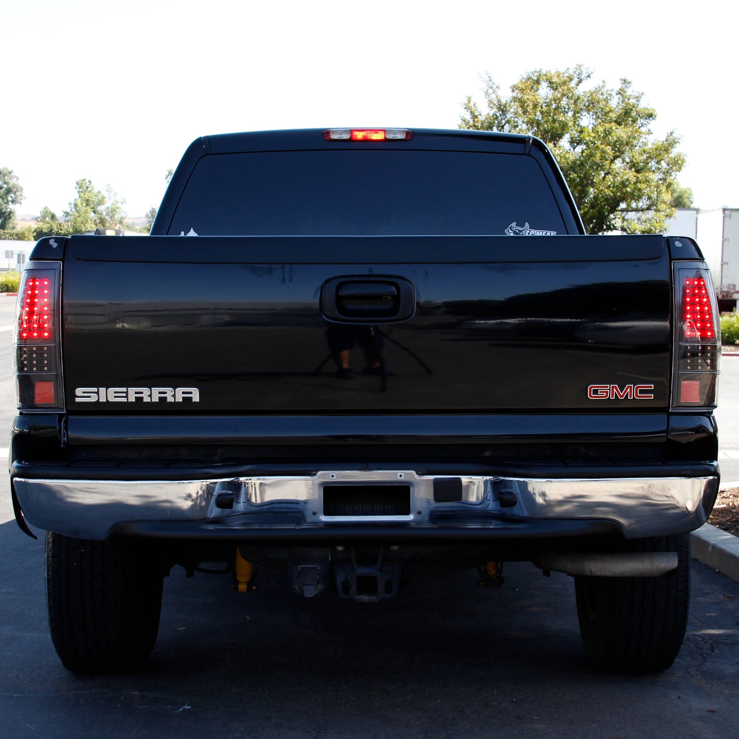 Spyder Chevy Silverado 1500 99-02 (Not Fit Stepside) LED Tail Lights Blk ALT-YD-CS99-LED-BK 5002044