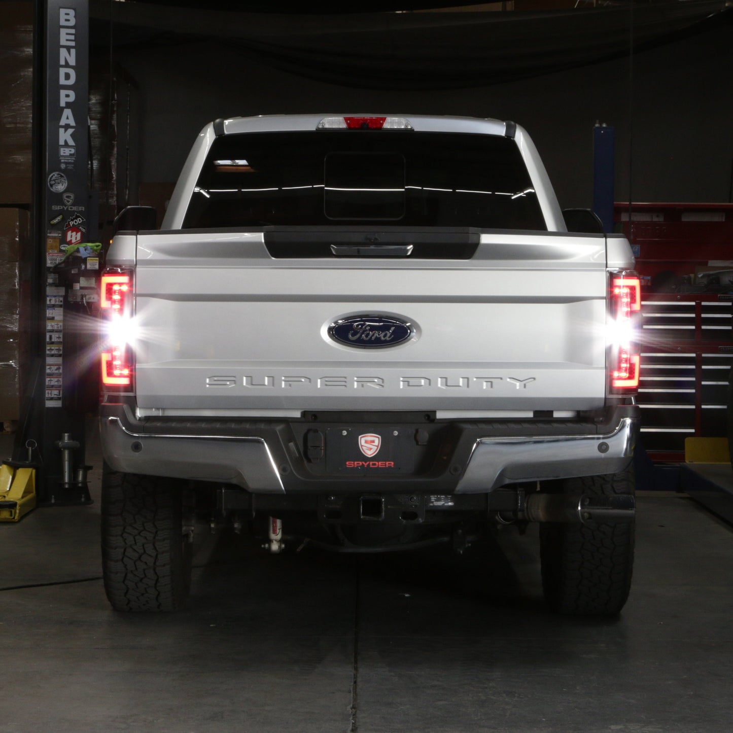 Spyder 17-18 Ford F-250 Super Duty (Excl LED Models) LED Tail Lights - Black (ALT-YD-FS17-LED-BK) 5085580