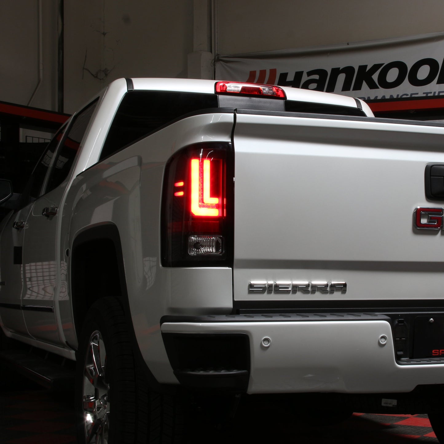 Spyder GMC Sierra 2016-2017 Light Bar LED Tail Lights - Black ALT-YD-GS16-LED-BK 5083777