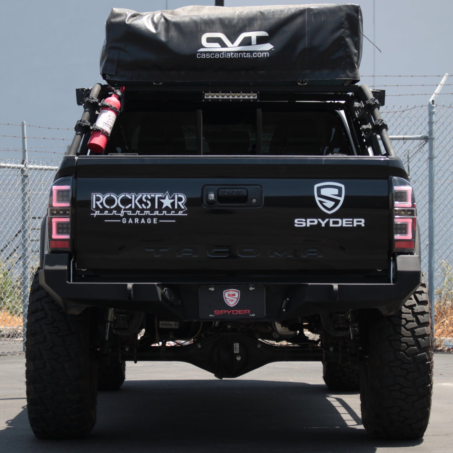 Spyder 16-17 Toyota Tacoma LED Tail Lights - Black (ALT-YD-TT16-LED-BK) 5085733