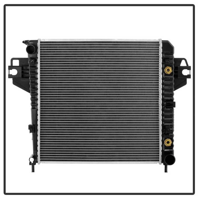 SPYDER xTune 02-06 Jeep Liberty 3.34L Radiator (CDR-K8JLI02334) 9945335