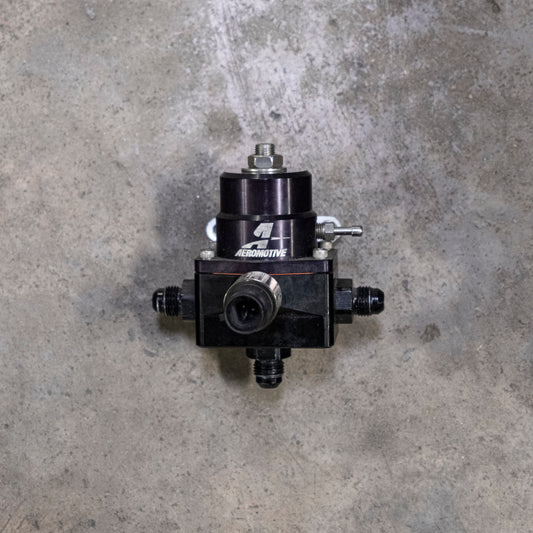 T1 Aeromotive A1000-6 Injected Bypass Regulator with AEM 10.3 bar sensor