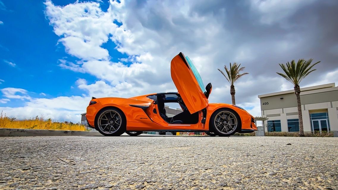 Vertical doors | Chevrolet Corvette C8 Z06 2023-2025  Lambo Door Conversion Kit