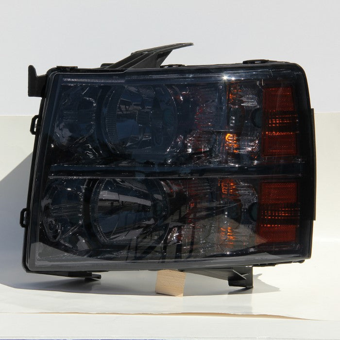SPYDER Xtune Chevy Silverado 07-13 Crystal Headlights Smoked HD-JH-CS07-AM-SM 5077349