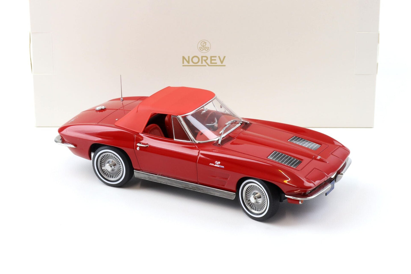 Norev 1963 Chevy Corvette C2 Stingray Cabriolet (Convertible) Riverside Red 1:18 *Defect*