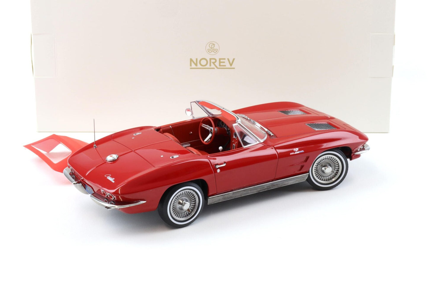 Norev 1963 Chevy Corvette C2 Stingray Cabriolet (Convertible) Riverside Red 1:18 *Defect*