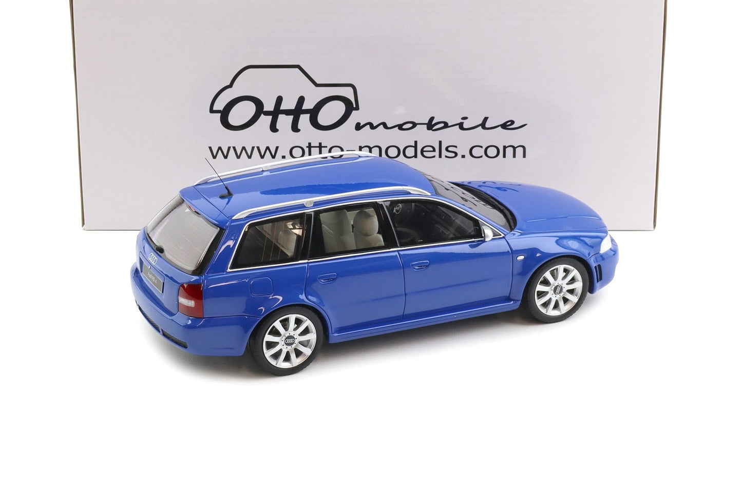 Otto 2000 Audi RS4 Avant B5 2.7L V6 Biturbo Nogaro Blue 1:18