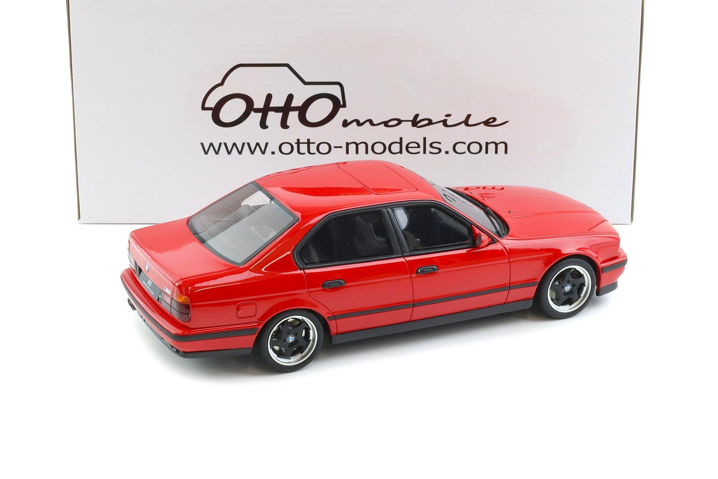 Otto 1992 BMW M5 E34 Sedan 20 Jahre Mugello Red 274 1:18