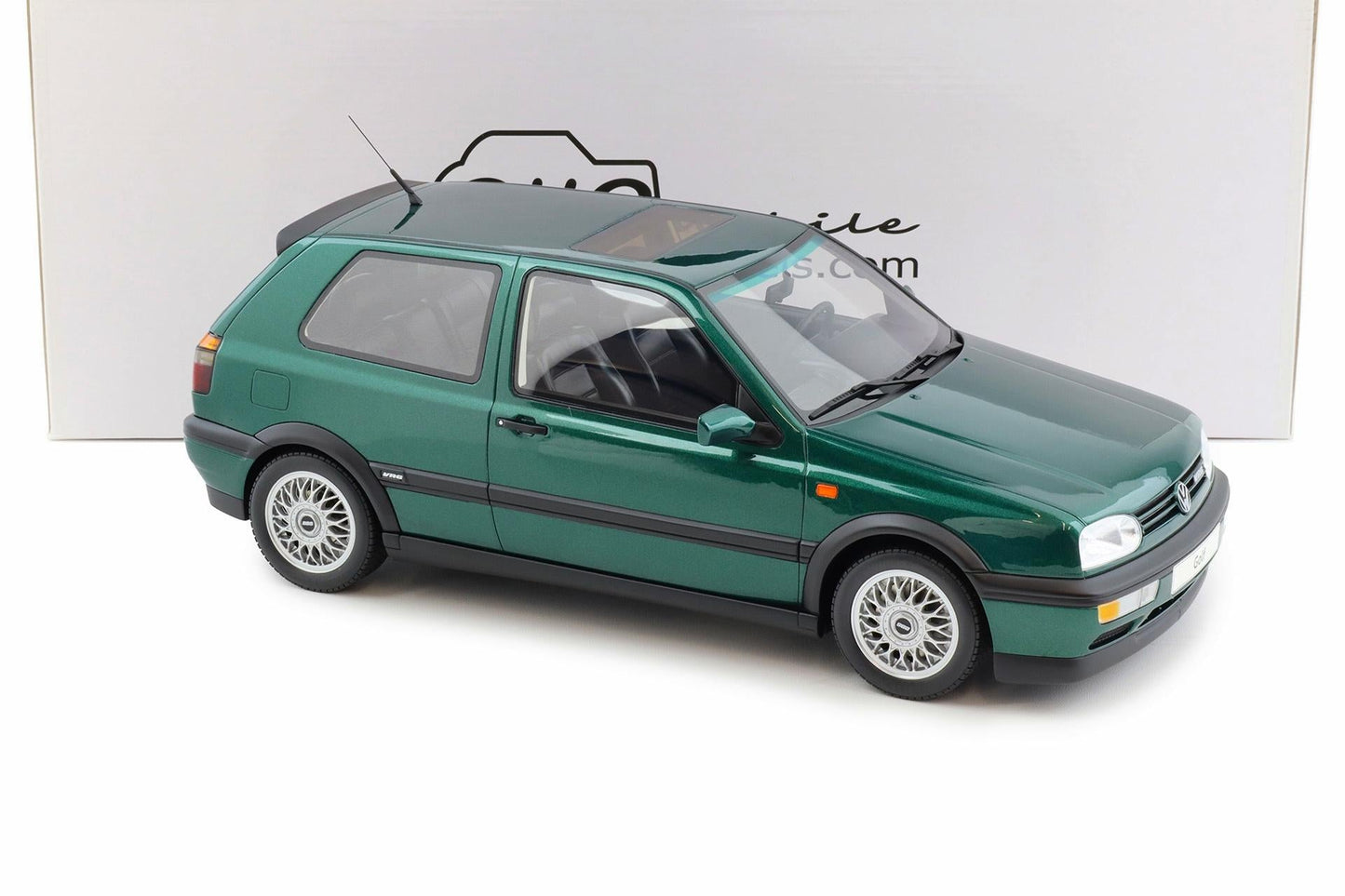 Otto 1992 Volkswagen Golf MK III VR6 Carat Dragon Green 1:12
