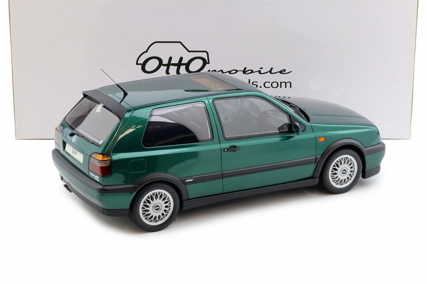 Otto 1992 Volkswagen Golf MK III VR6 Carat Dragon Green 1:12