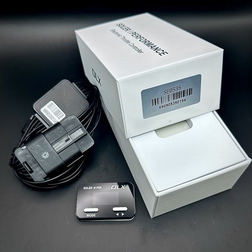 SE0535-TC DLX Bluetooth® Throttle Controller: Corvette 6 (2006-2013), Camaro 5, Cadillac DTS & CTS 2