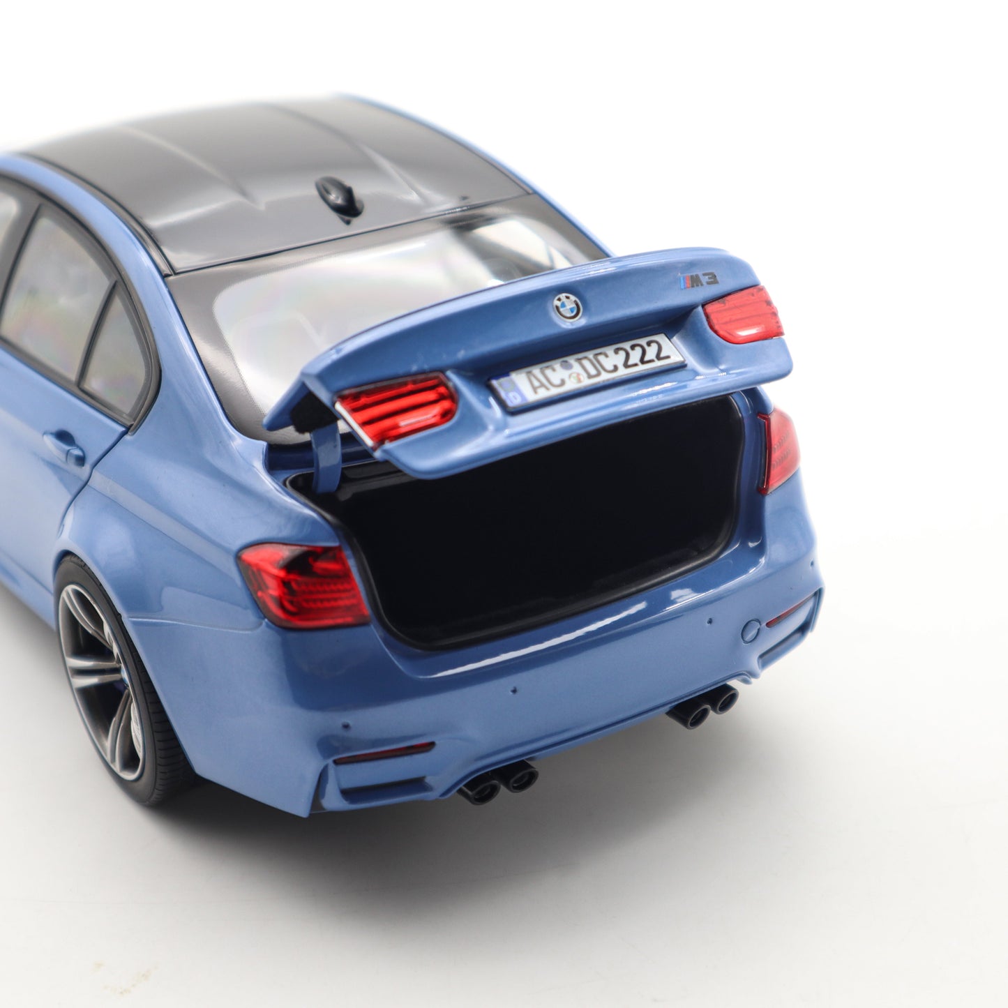 Norev 2017 BMW M3 (F80) Yas Marina Blue 1:18