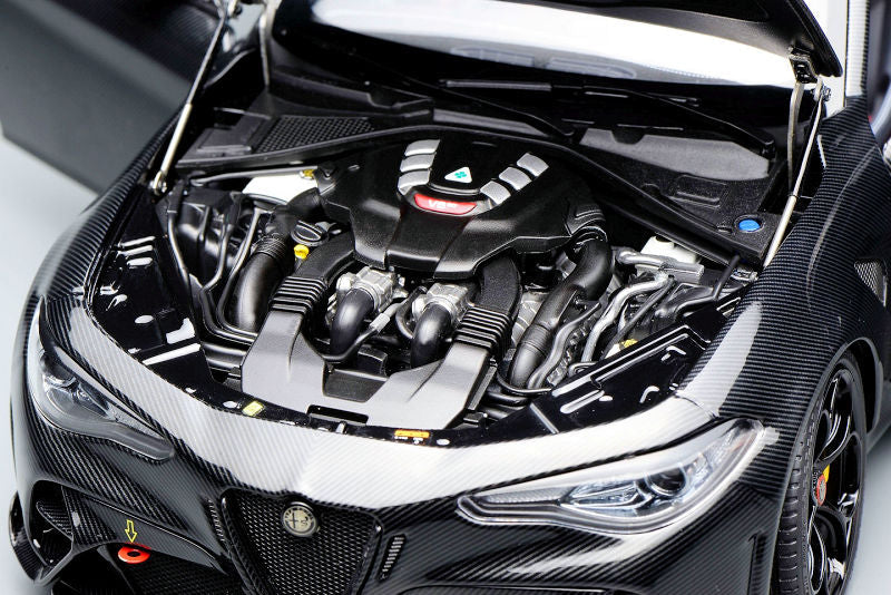 Motorhelix Alfa Romeo Giulia GTAm Full Carbon Fiber 1:18