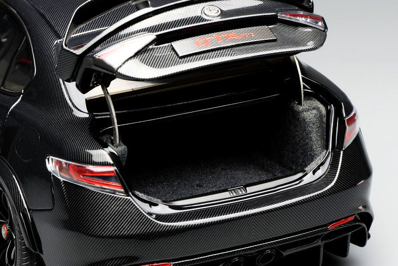 Motorhelix Alfa Romeo Giulia GTAm Full Carbon Fiber 1:18