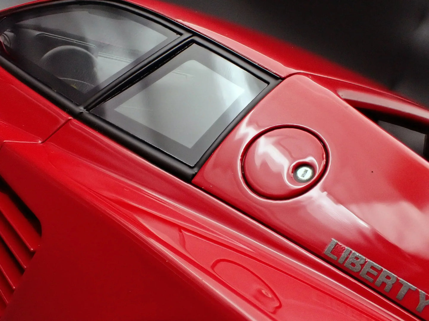 Ignition-Model Ferrari Testarossa 512 LBWK LB-Works Rosso Corsa Red w/ Black Wheels 1:18