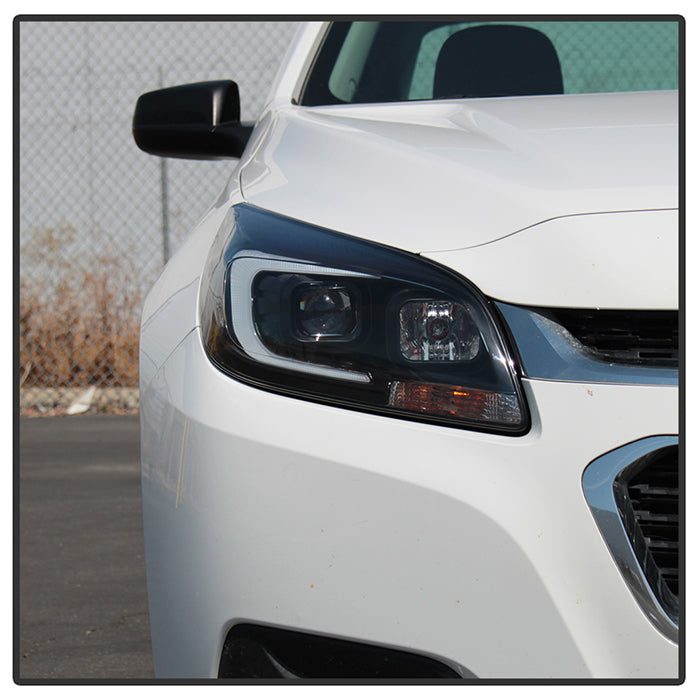 SPYDER xTune 13-15 Chevy Malibu (Halogen Models Only) DRL Light Bar Proj. Headlights - Black PRO-JH-CM13-LB 9046254