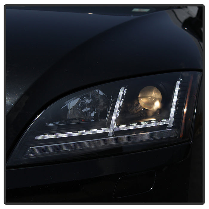 Spyder 08-15 Audi TT Halogen Projector Headlights w/Seq Turn Signal - Black (PRO-YD-ATT08-BK) 5085535