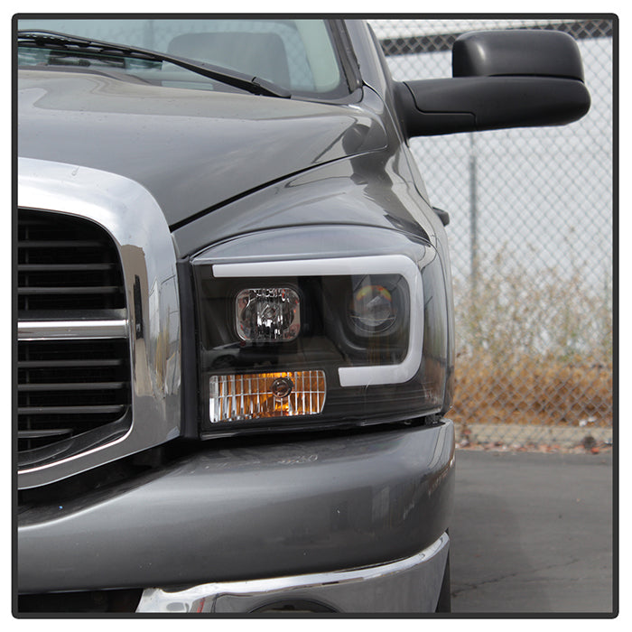 Spyder Dodge Ram 1500 06-08 V2 Projector Headlights - Light Bar DRL - Black (PRO-YD-DR06V2-LB-BK) 5085306