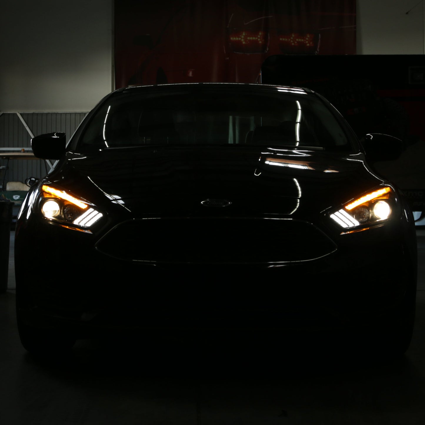 Spyder 15-18 Ford Focus Projector Headlights - Seq Turn Light Bar - Black PRO-YD-FF15-LBSEQ-BK 5086105
