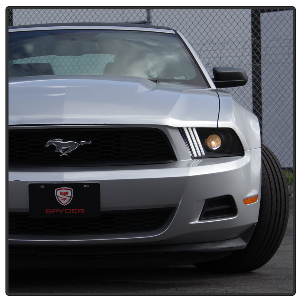 Spyder 10-13 Ford Mustang - Halogen - Projector Headlights - LED Signals -Black (PRO-YD-FM2010V2-BK) 5085429