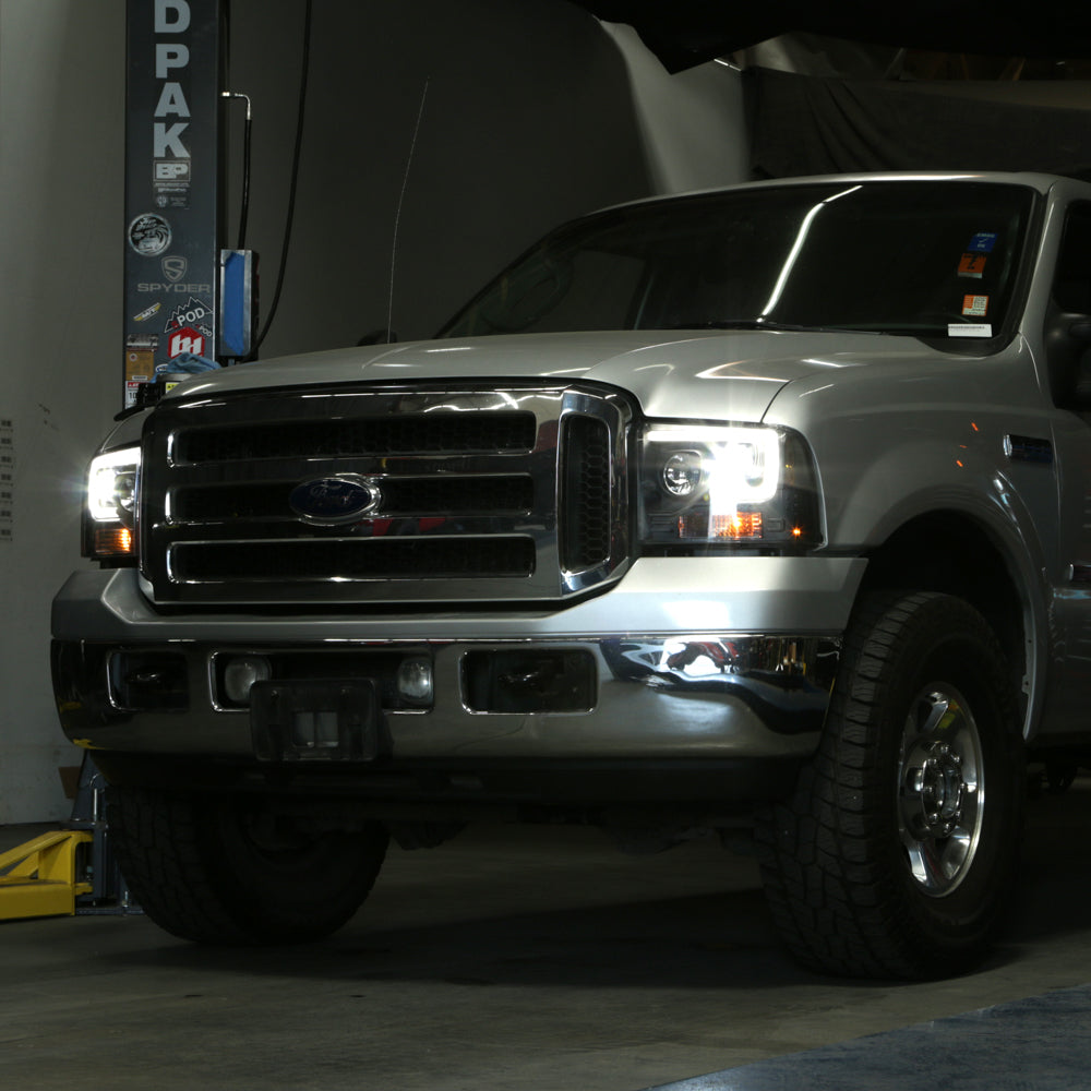 Spyder Ford F250/350/450 05-07 Projector Headlights - Light Bar DRL LED - Black PRO-YD-FS05V2-LB-BK 5084507