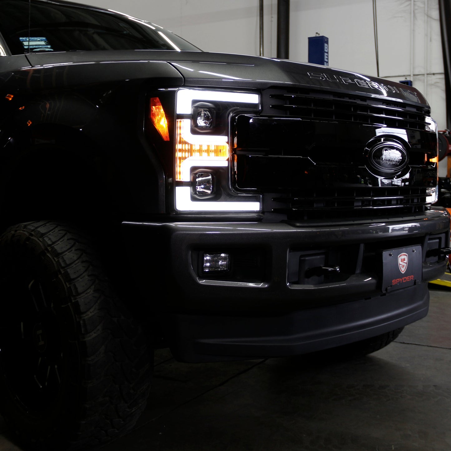 Spyder Ford F-250/F-350/F450 Super Duty 17-18 Projector Headlights Black PRO-YD-FS17-SBSEQ-BK 5086280
