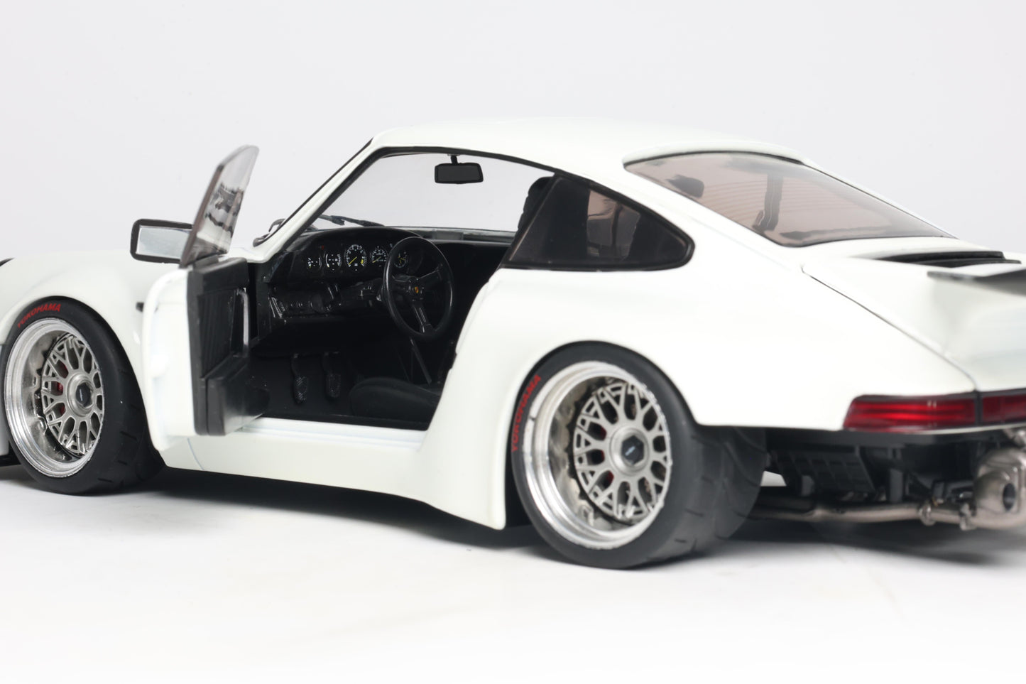 Solido 2026 Porsche 911 KS-R Khyzyl Saleem White 1:18