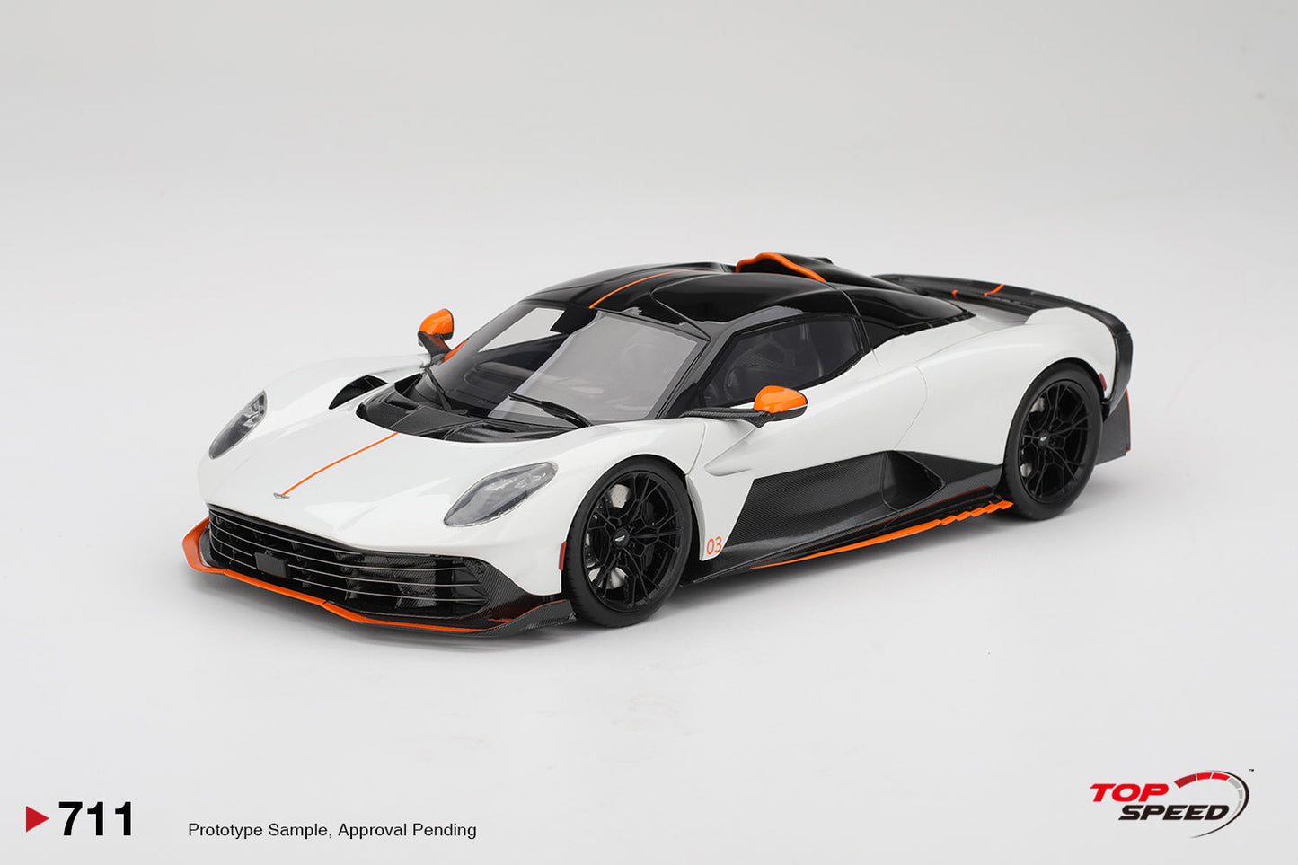 Topspeed Aston Martin Valhalla Lunar White 1:18