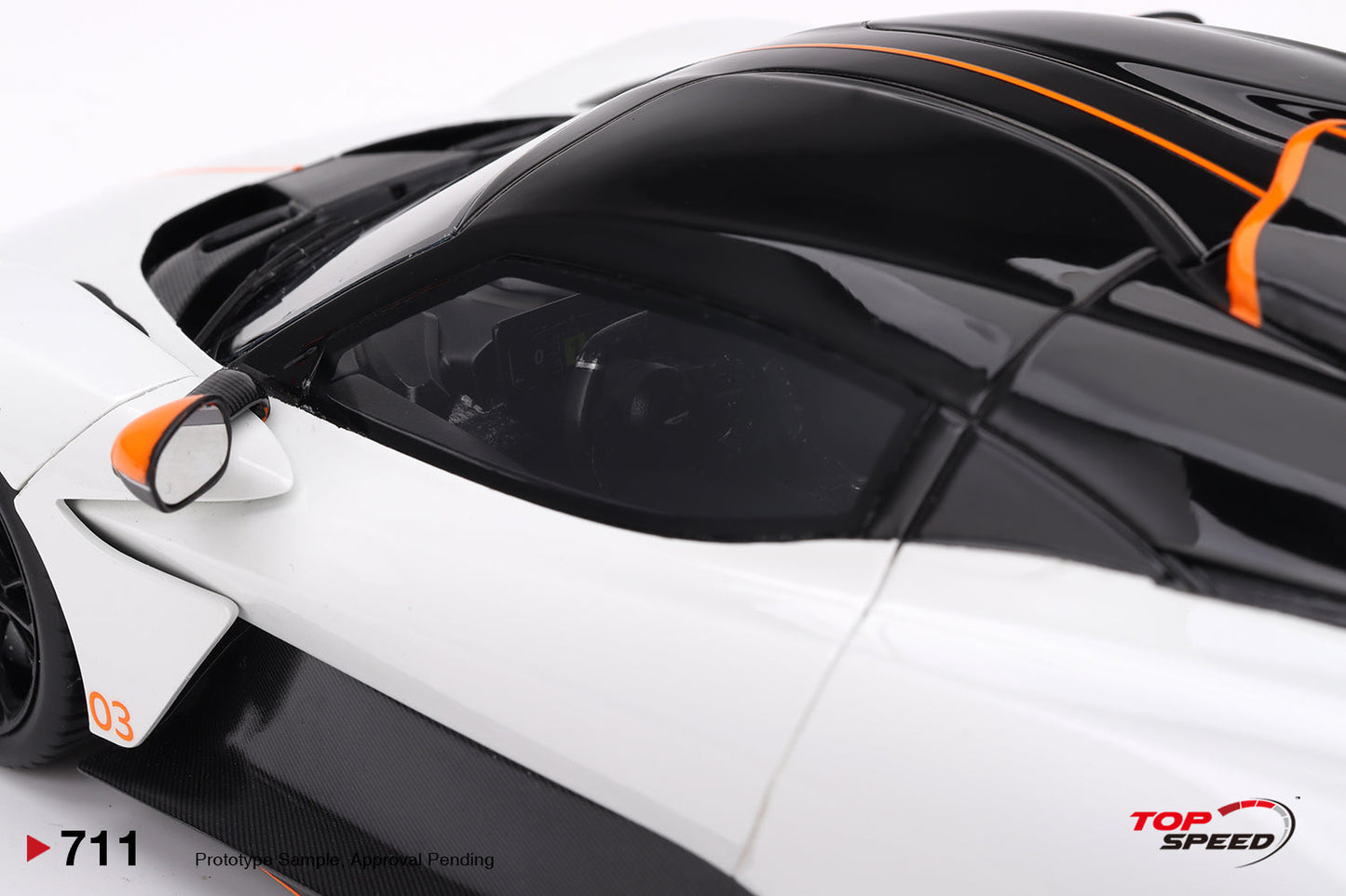 Topspeed Aston Martin Valhalla Lunar White 1:18